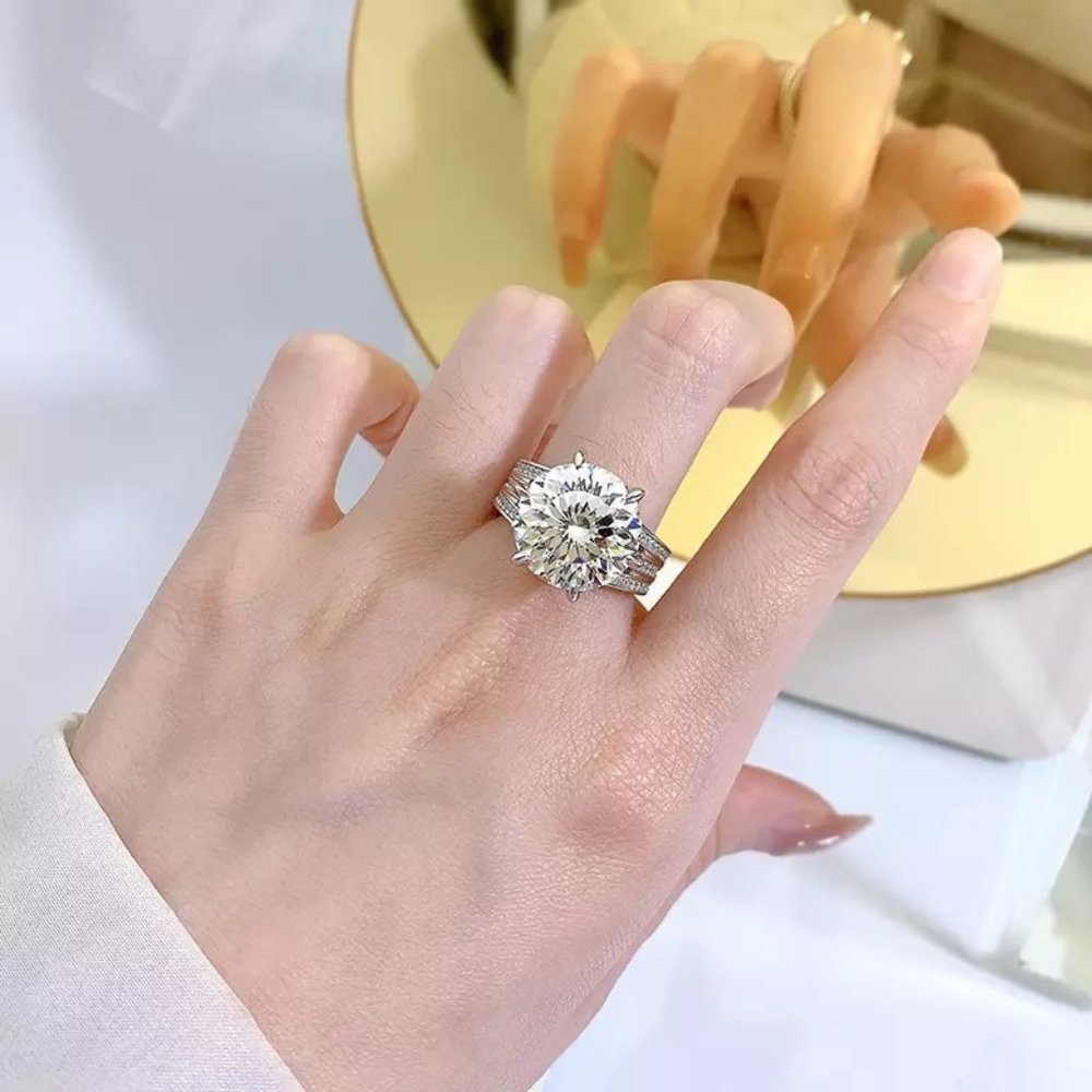 Certified 10ct. t.w. Diamond Brilliant Cut Six Prongs Engagement Ring - Picture 1 of 16